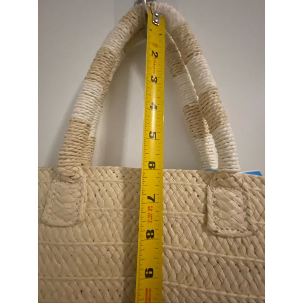 Altru Straw Tote - Picture 10 of 11